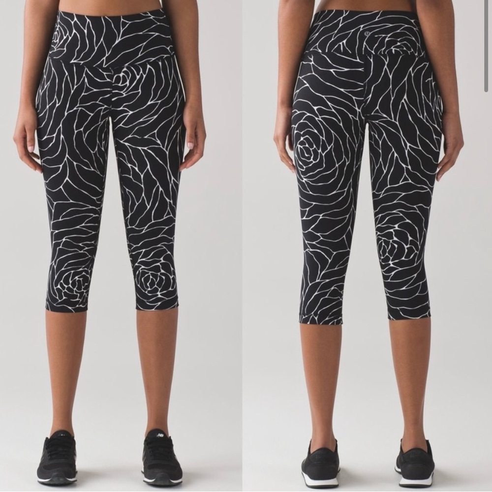 Lululemon cropped leggings